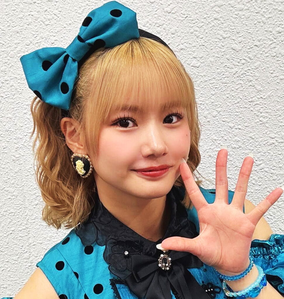 横山玲奈 インスタグラムより